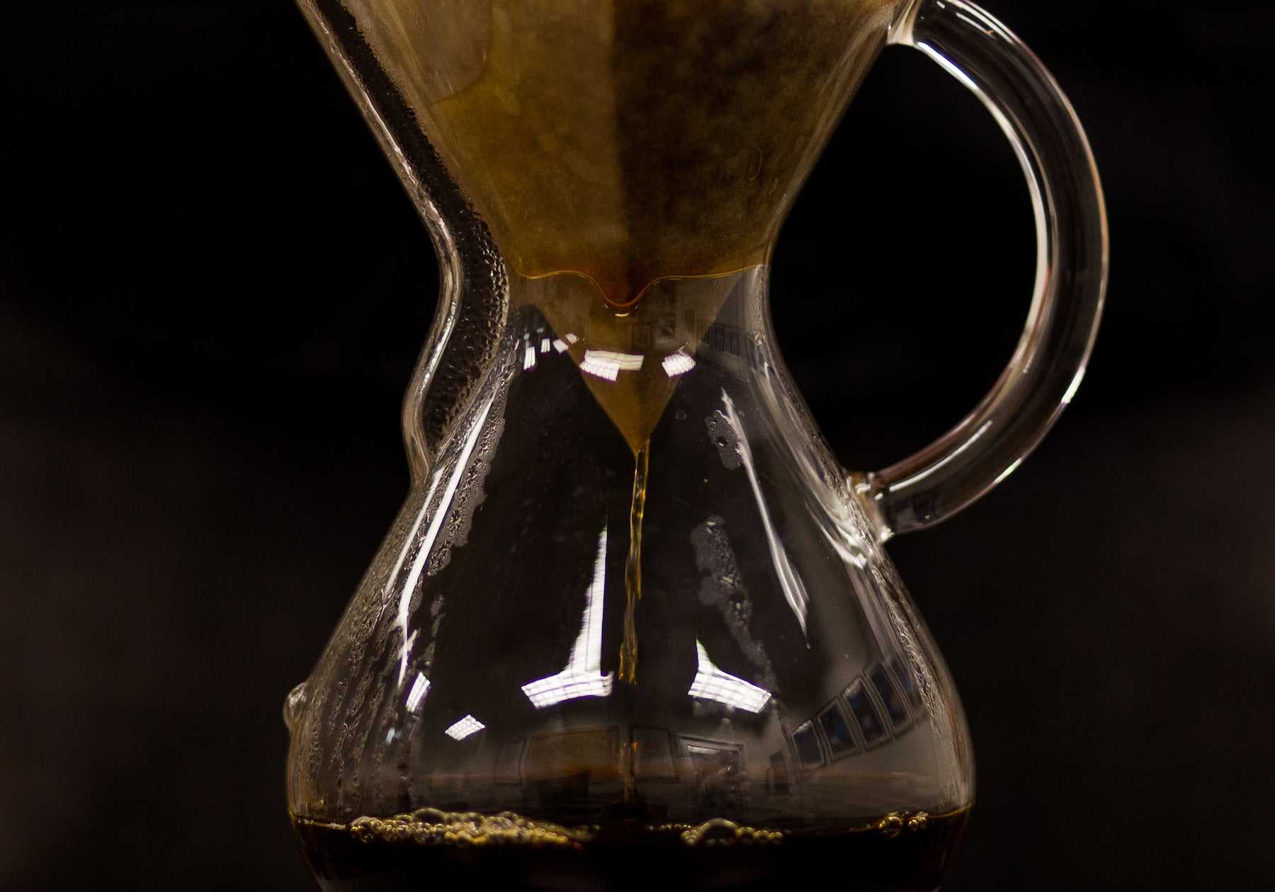 Image of Chemex brewing coffee